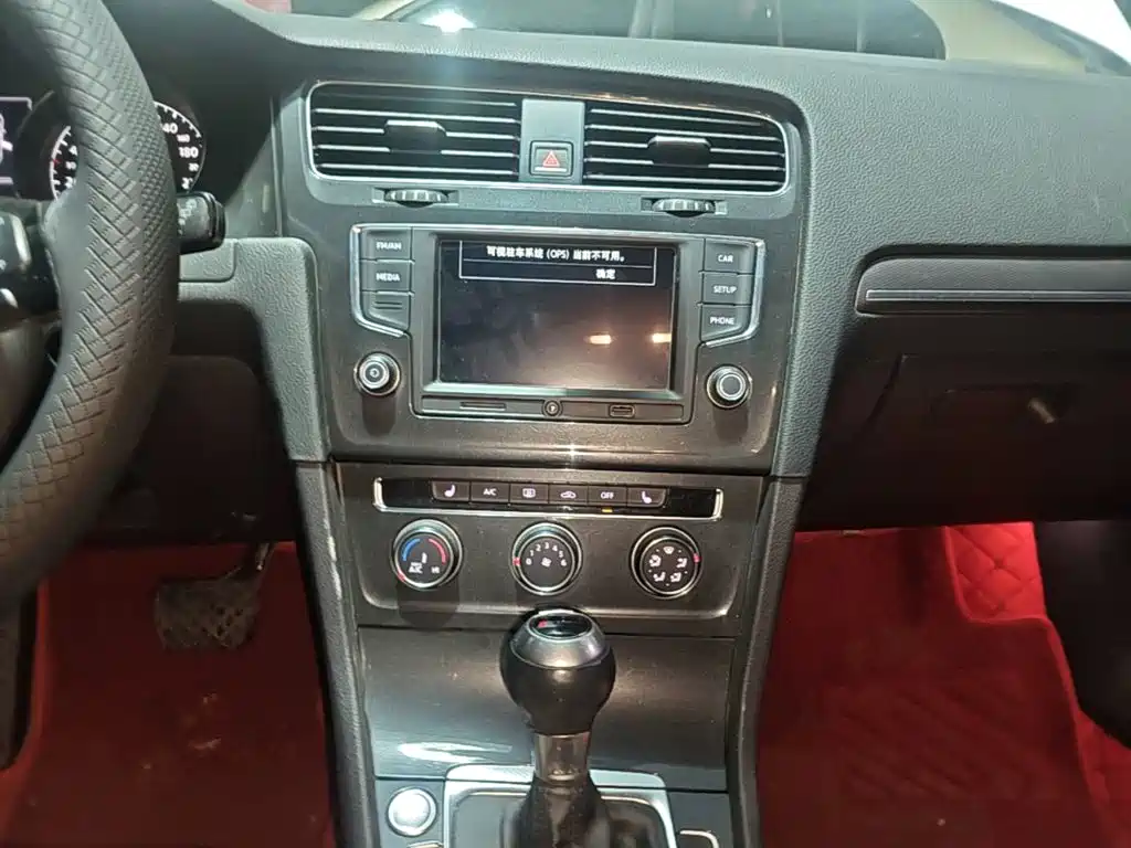 Volkswagen Golf — миниатюра 13
