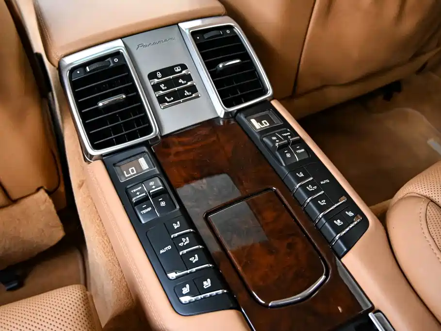 Porsche Panamera — миниатюра 27