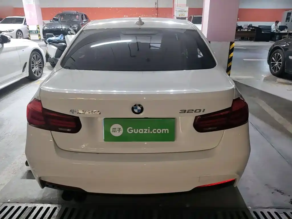 BMW 3 Series — миниатюра 6