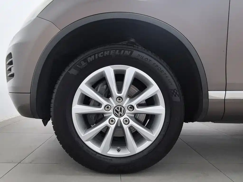 Volkswagen Touareg — миниатюра 17