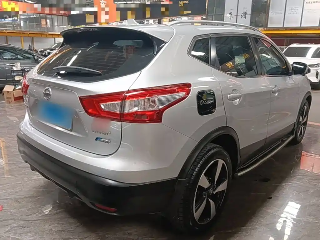 Nissan Qashqai — миниатюра 7