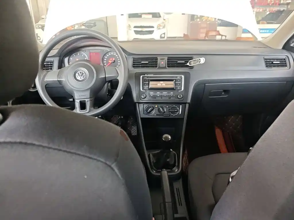 Volkswagen Santana — миниатюра 10