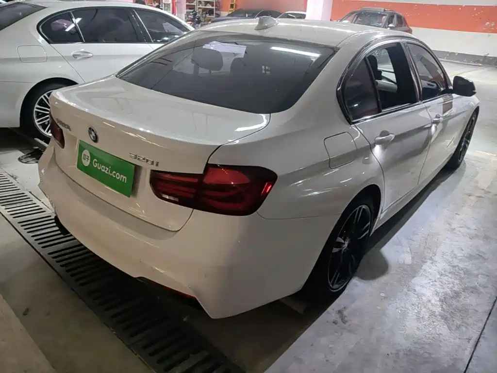 BMW 3 Series — миниатюра 7
