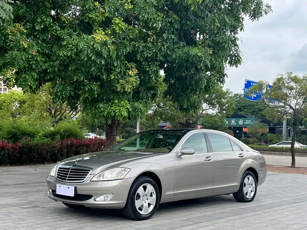 Mercedes-Benz S-Class 2007
