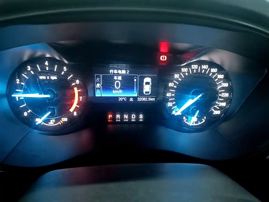 Ford Mondeo — миниатюра 12