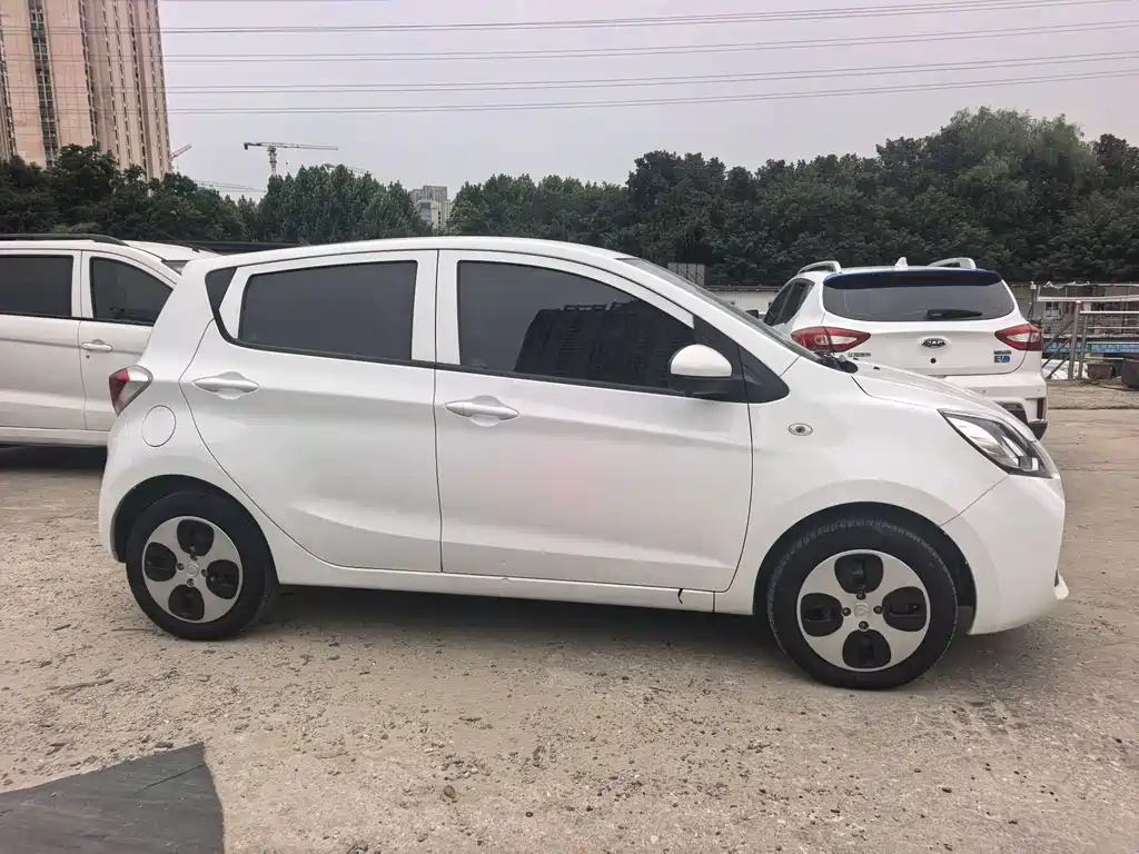 Changan Benben E-Star — миниатюра 4