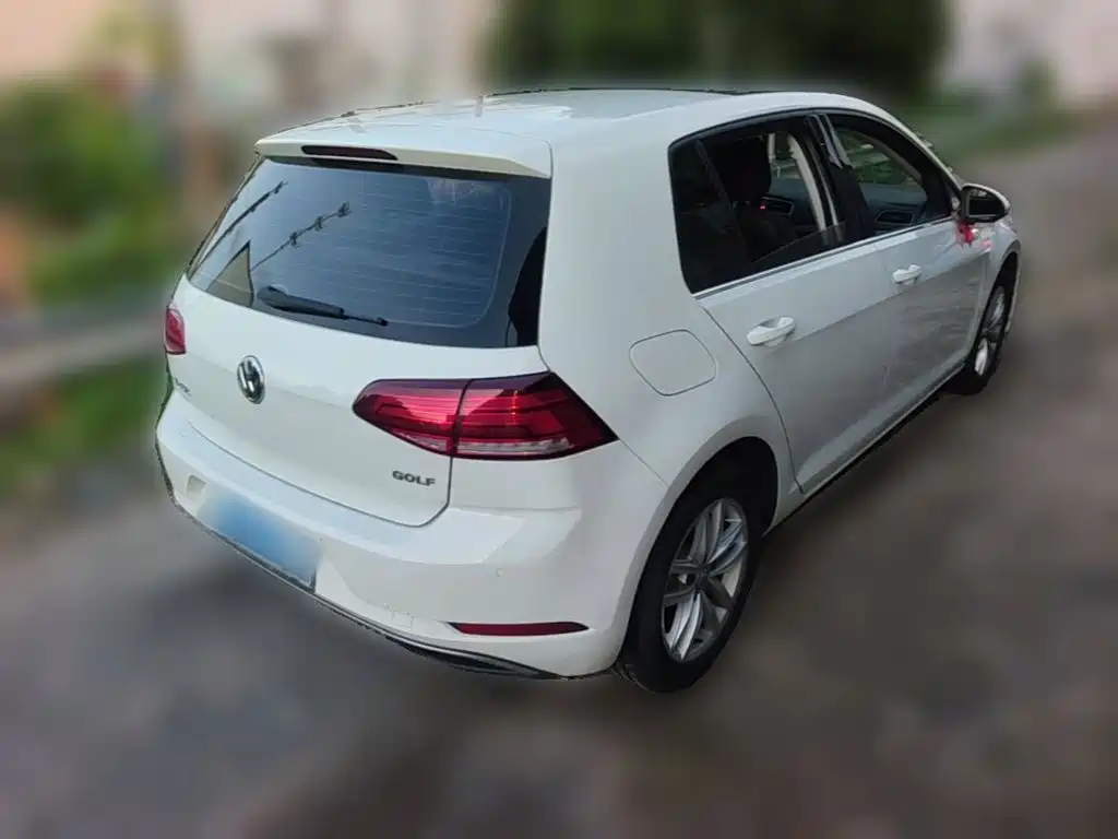 Volkswagen Golf — миниатюра 10