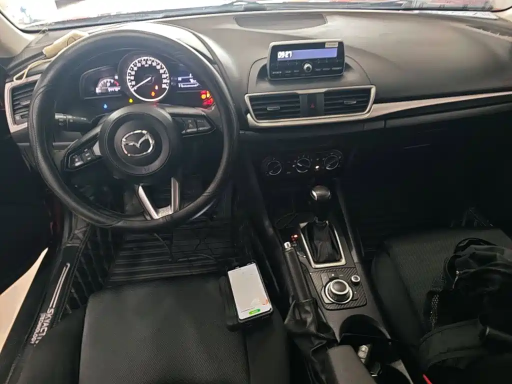 Mazda 3 Axela — миниатюра 10