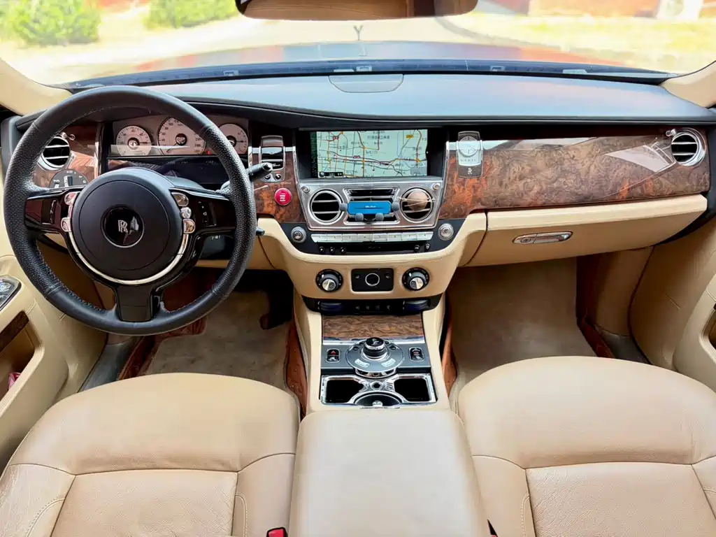 Rolls-Royce Ghost — миниатюра 14