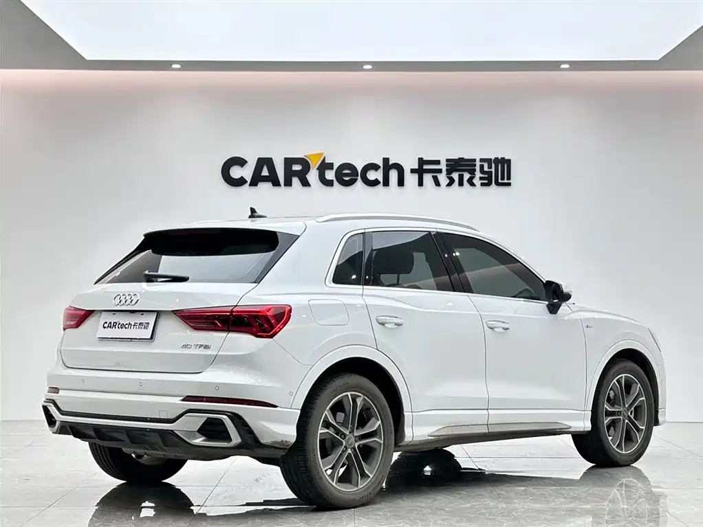 Audi Q3 2024 40 TFSI Fashion