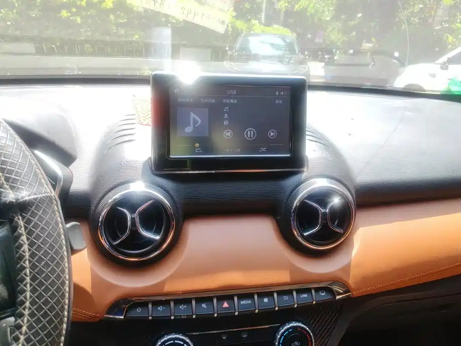 BAIC Senova X35 — миниатюра 13