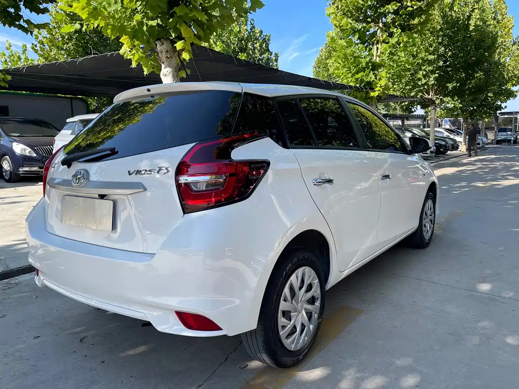 Toyota Vios FS — миниатюра 12