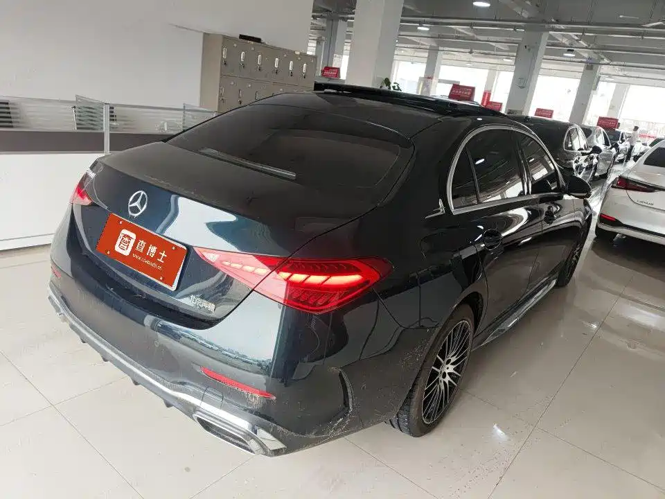 Mercedes-Benz C-Class — миниатюра 4