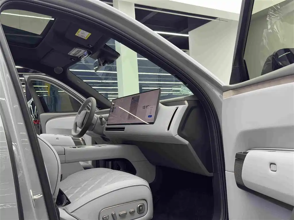 Li Auto Li L9 — миниатюра 10
