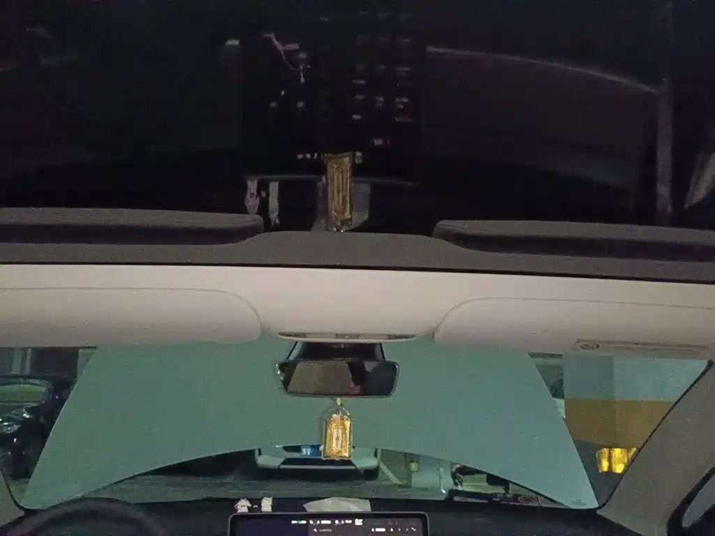 Tesla Model 3 — миниатюра 19