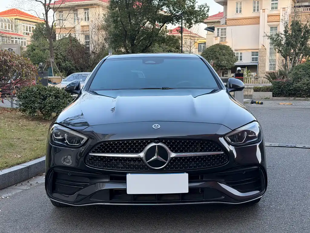 Mercedes-Benz C-Class — миниатюра 2