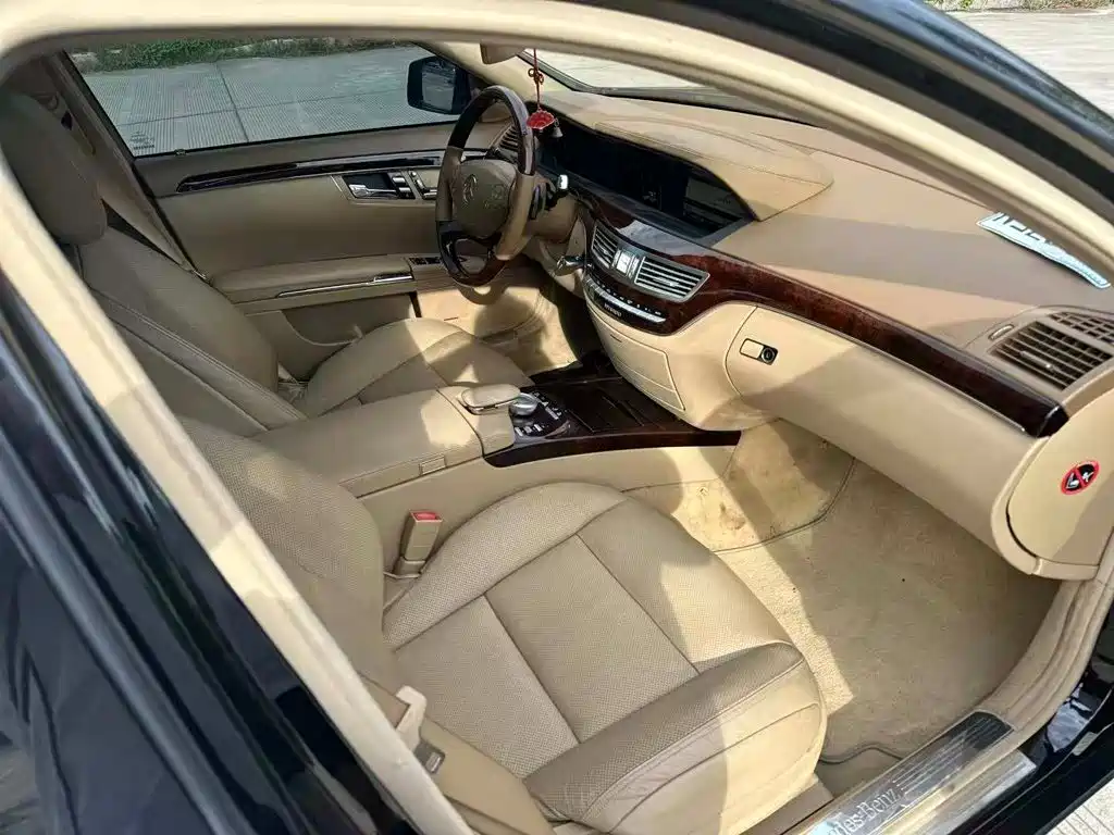 Mercedes-Benz S-Class — миниатюра 16