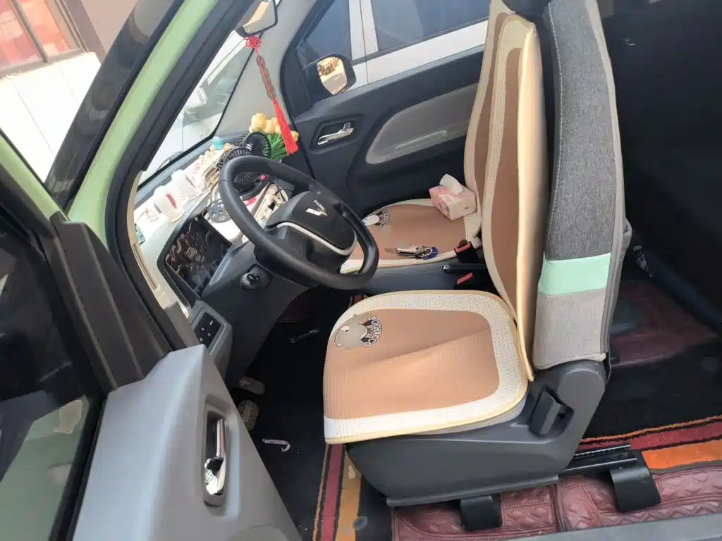 Wuling MINIEV — миниатюра 11