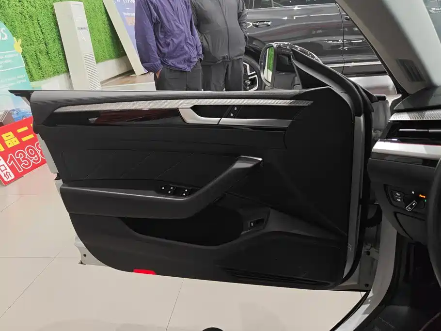 Volkswagen CC — миниатюра 7