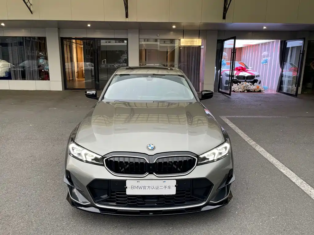BMW 3 Series — миниатюра 4