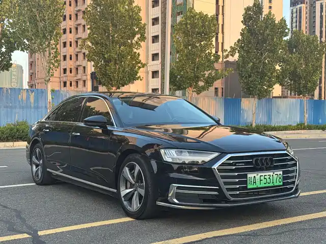 AUDI  A8 NEW ENERGY 2021