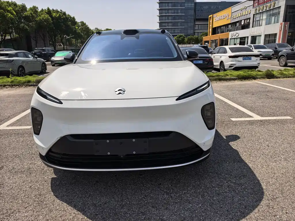 NIO ES8 — миниатюра 2