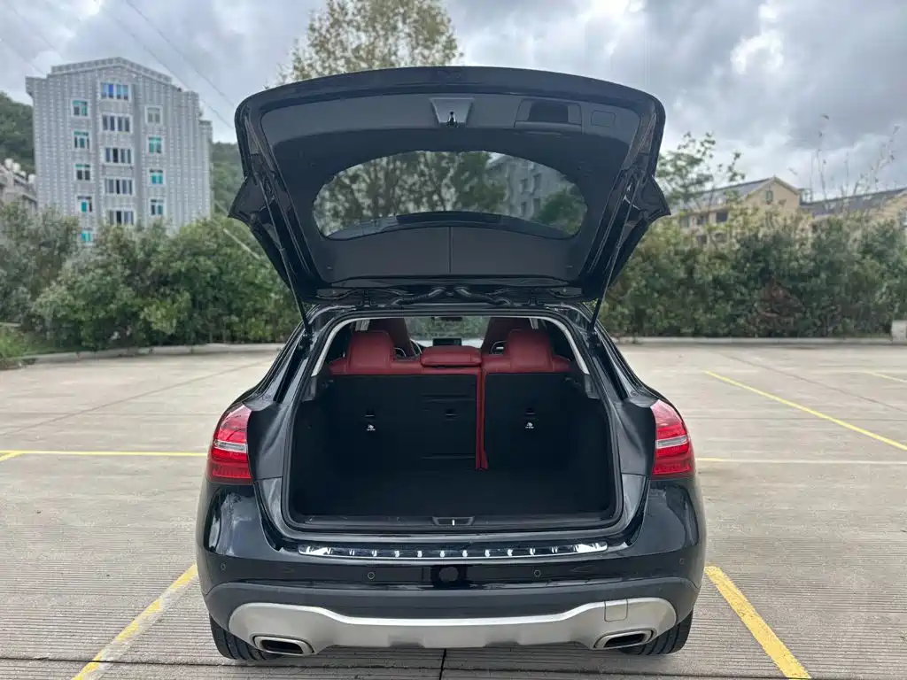 Mercedes-Benz GLA — миниатюра 13