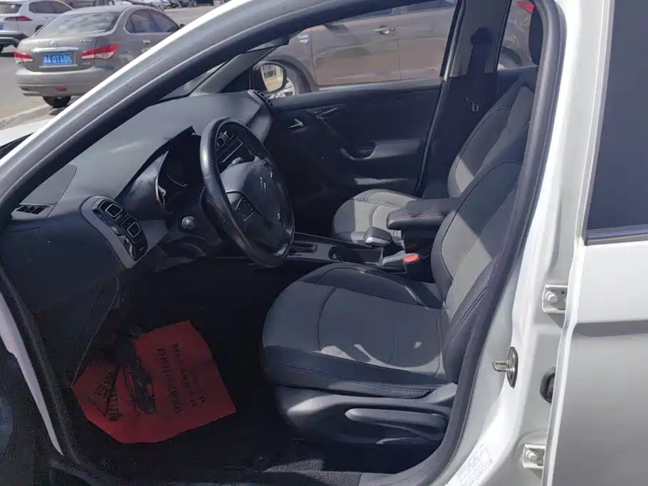 Citroen C3-XR — миниатюра 9