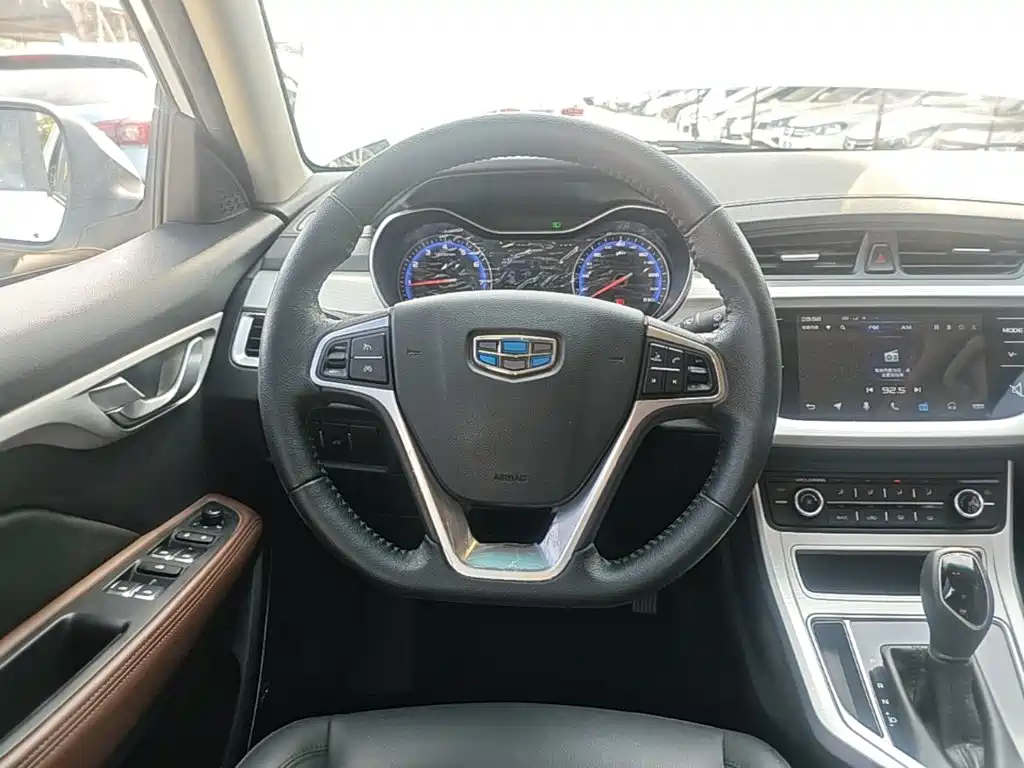 Geely Vision — миниатюра 11