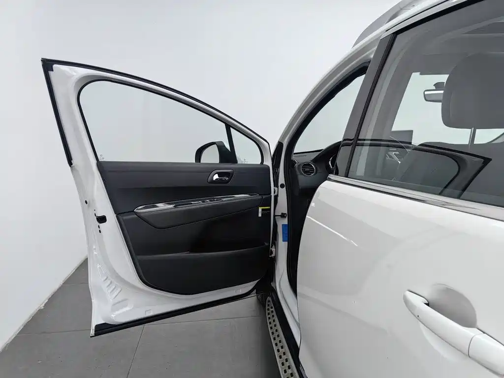 Peugeot 3008 — миниатюра 8