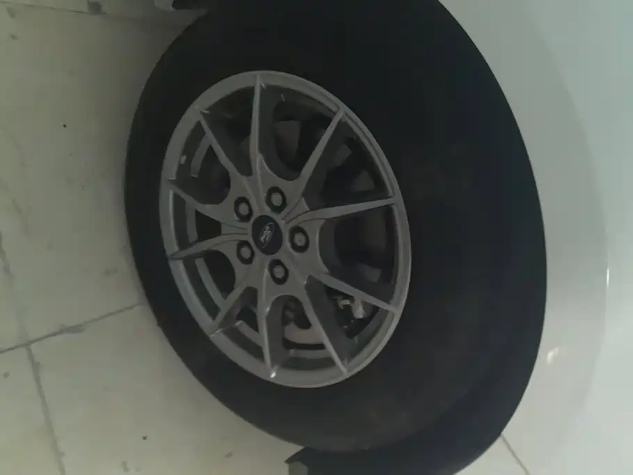 Ford Focus — миниатюра 6