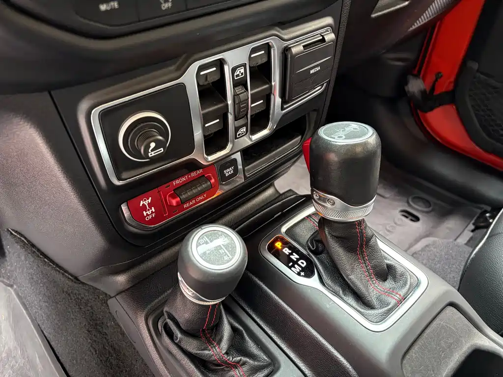 Jeep Wrangler — миниатюра 18