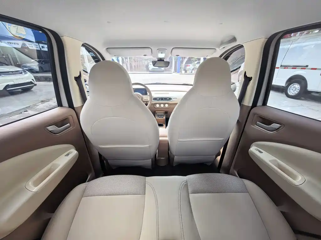 Wuling MINIEV — миниатюра 12