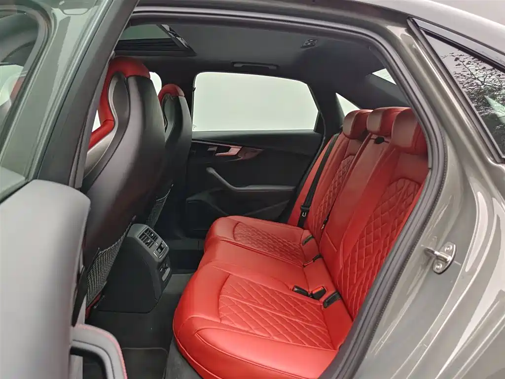 Audi S4 — миниатюра 17