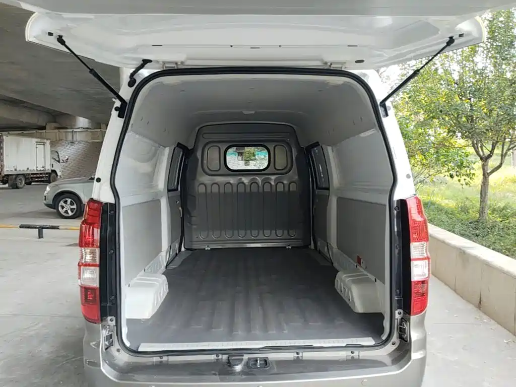 Jinbei Hiace X30L — миниатюра 19