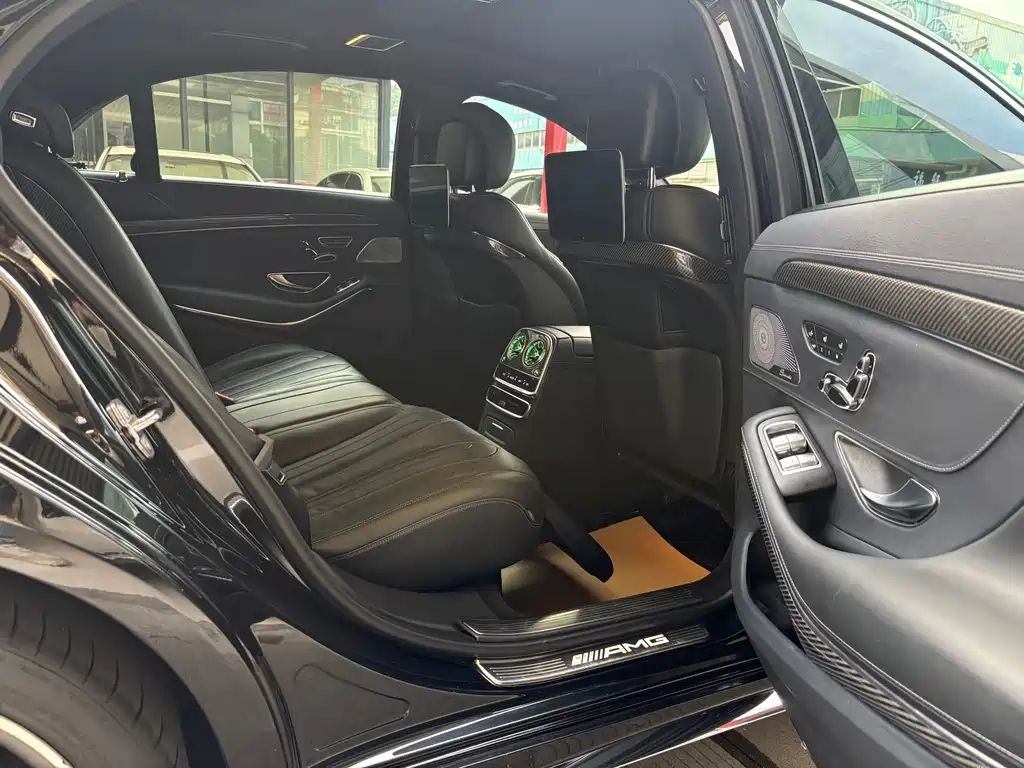 Mercedes-Benz S-Class AMG - фото 11