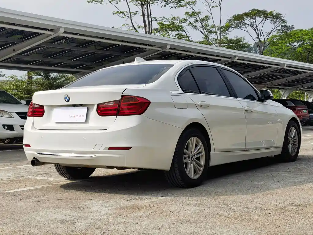 BMW 3 Series — миниатюра 8