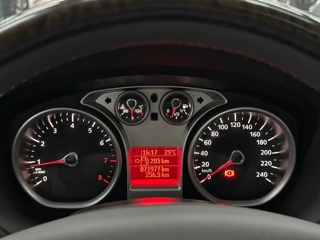 Ford Focus — миниатюра 9