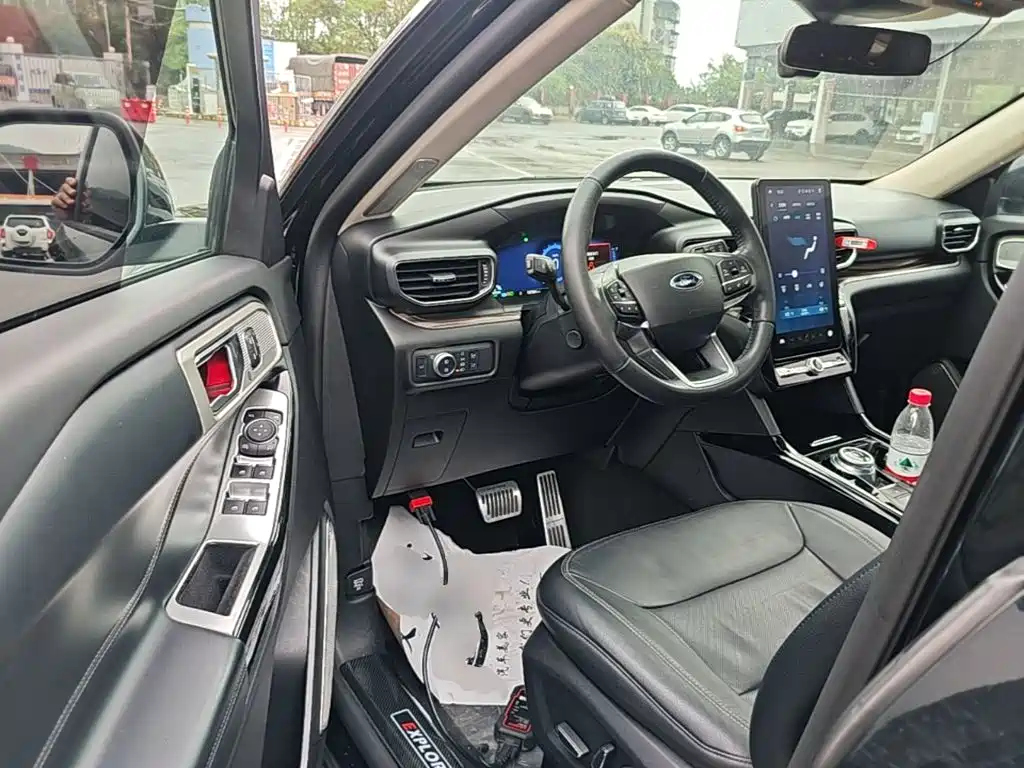 Ford Explorer — миниатюра 16