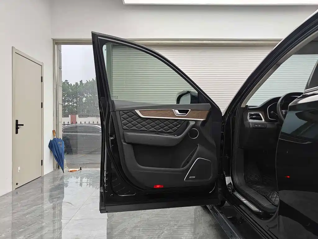 Hongqi Hongqi HS7 — миниатюра 8