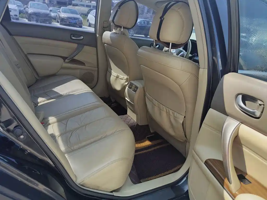 Nissan Teana — миниатюра 8