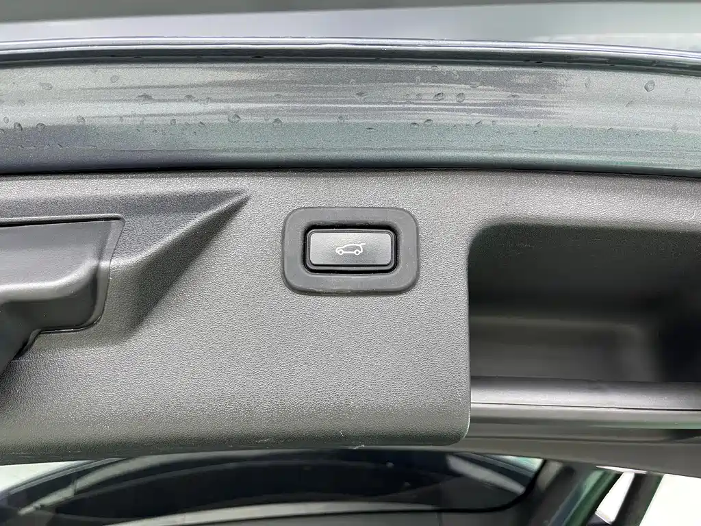 Land Rover Discovery Sport — миниатюра 26