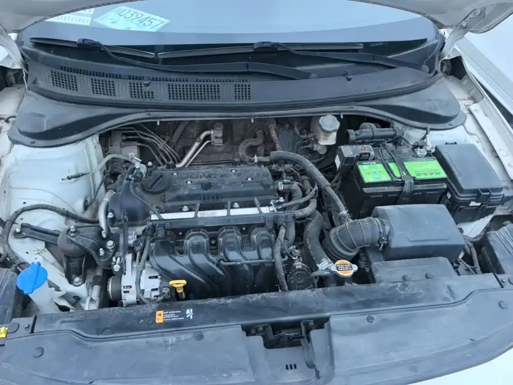 Hyundai Elantra — миниатюра 20