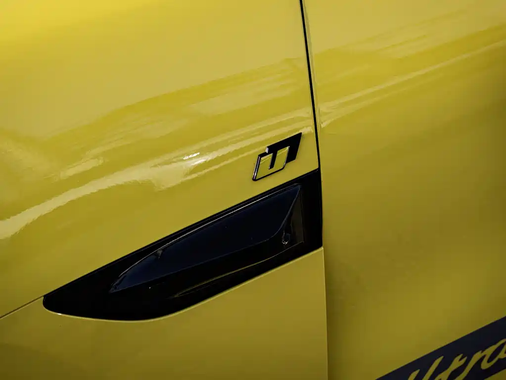 XIAOMI CAR XIAOMI SU7 ULTRA