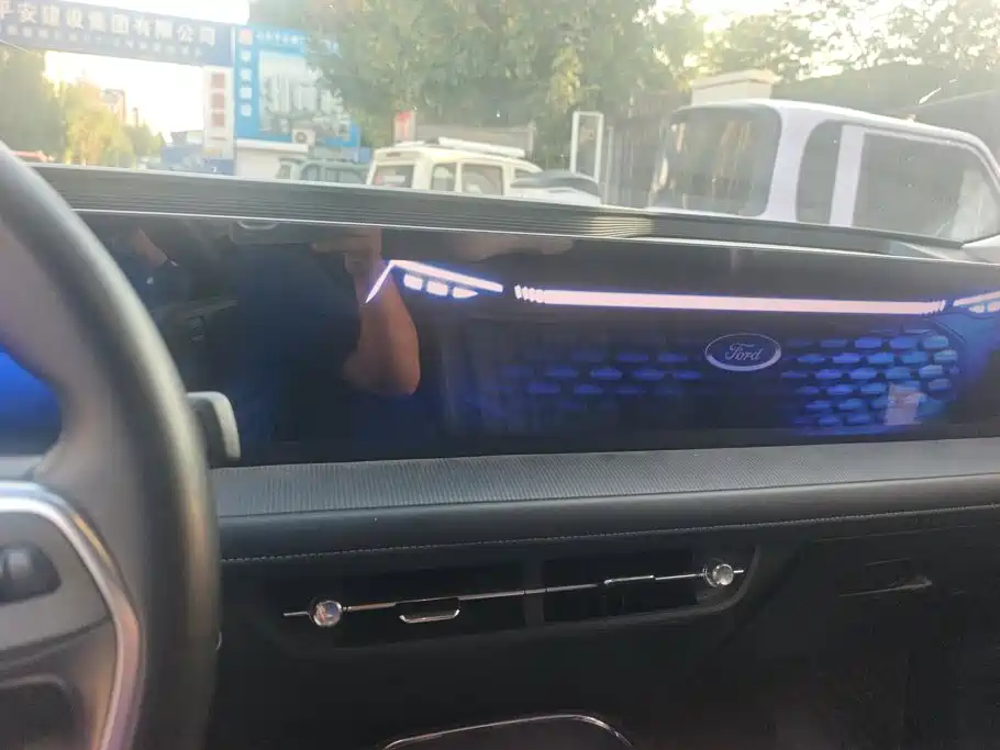 Ford Mondeo — миниатюра 13