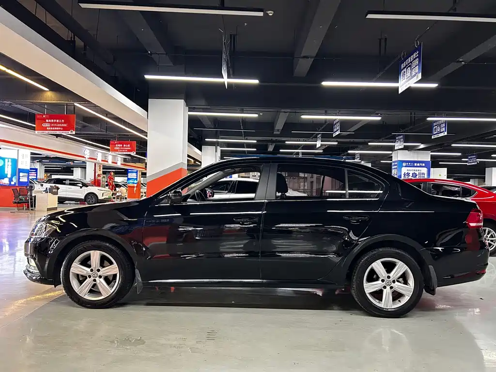 Volkswagen Lavida — миниатюра 4