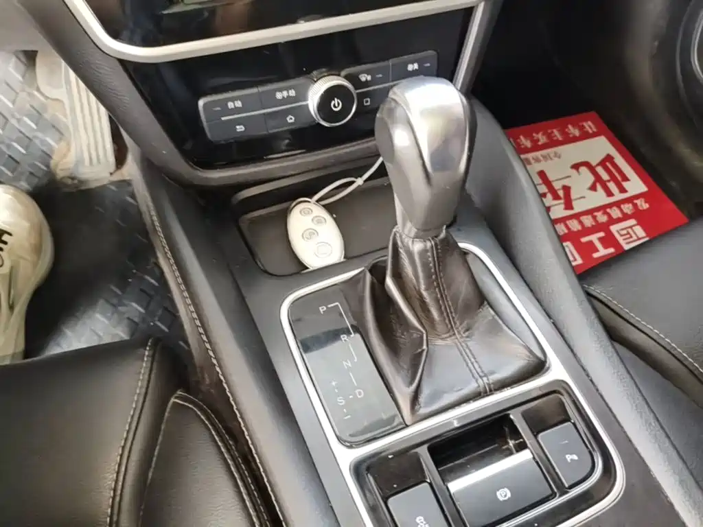 BYD MAX — миниатюра 19
