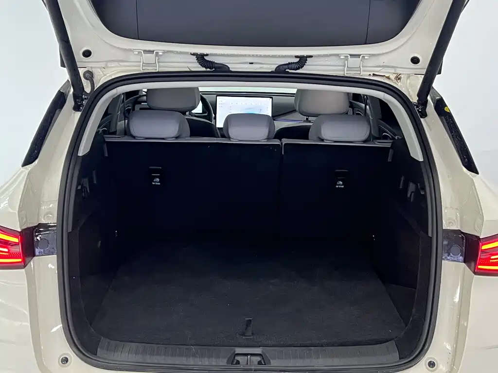BYD Seals 06 DM-i версия для путешествий — миниатюра 8