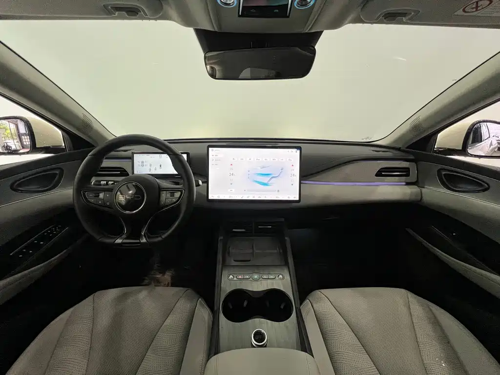 BYD Seals 06 DM-i версия для путешествий — миниатюра 19