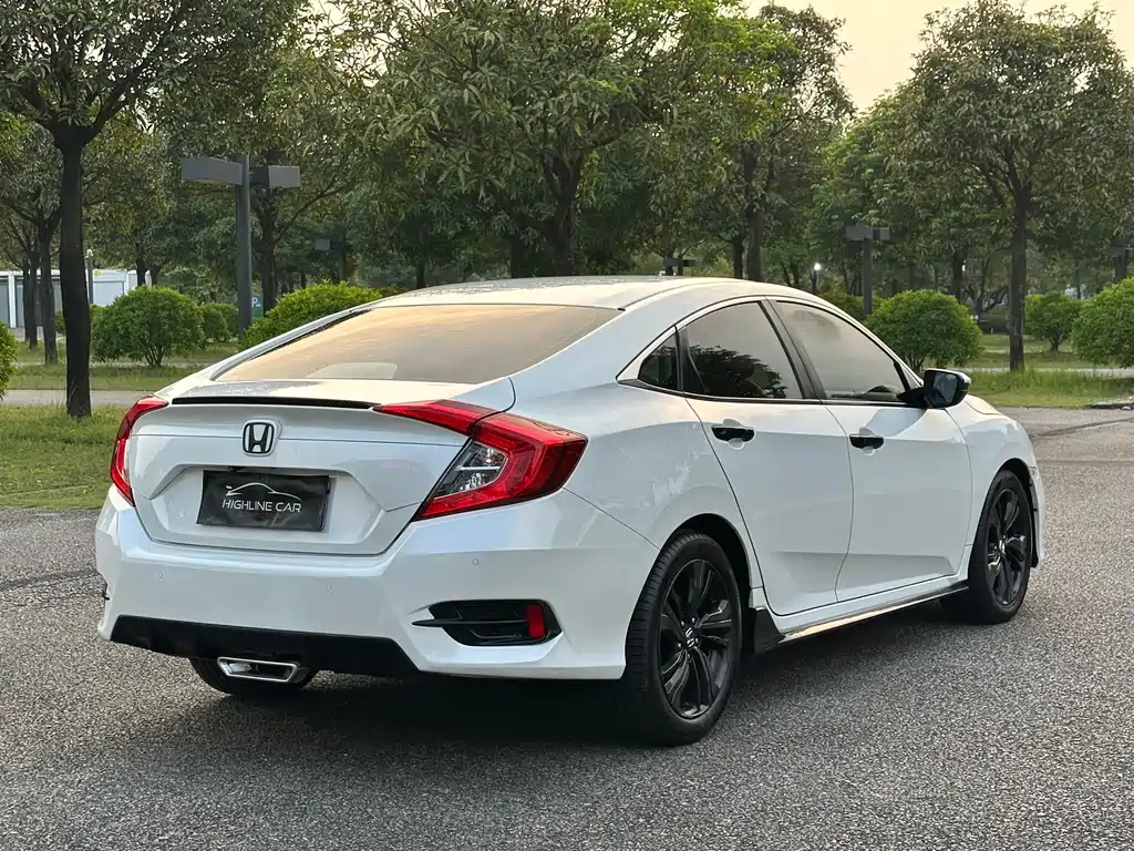 Honda Civic — миниатюра 14